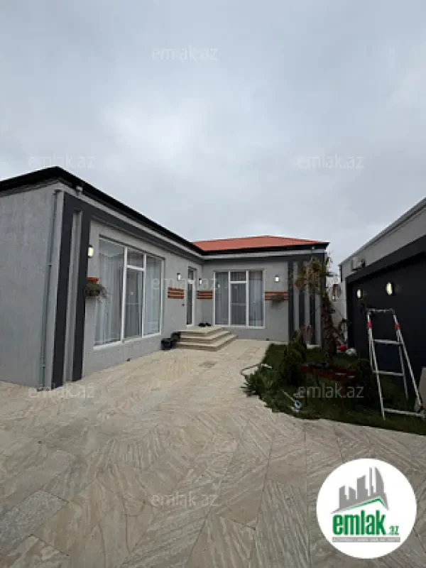 Satılır 4 otaqlı həyət evi 100 m²
