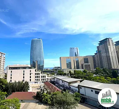 Satılır 3 otaqlı köhnə tikili 105 m² — Bakı 3 otaq 105.00 m²