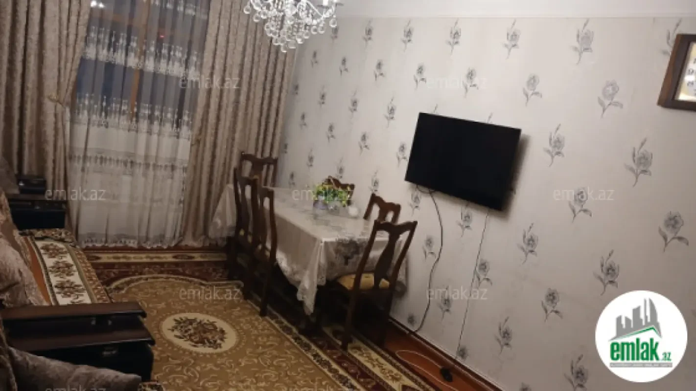 Satılır 3 otaqlı köhnə tikili 76 m²