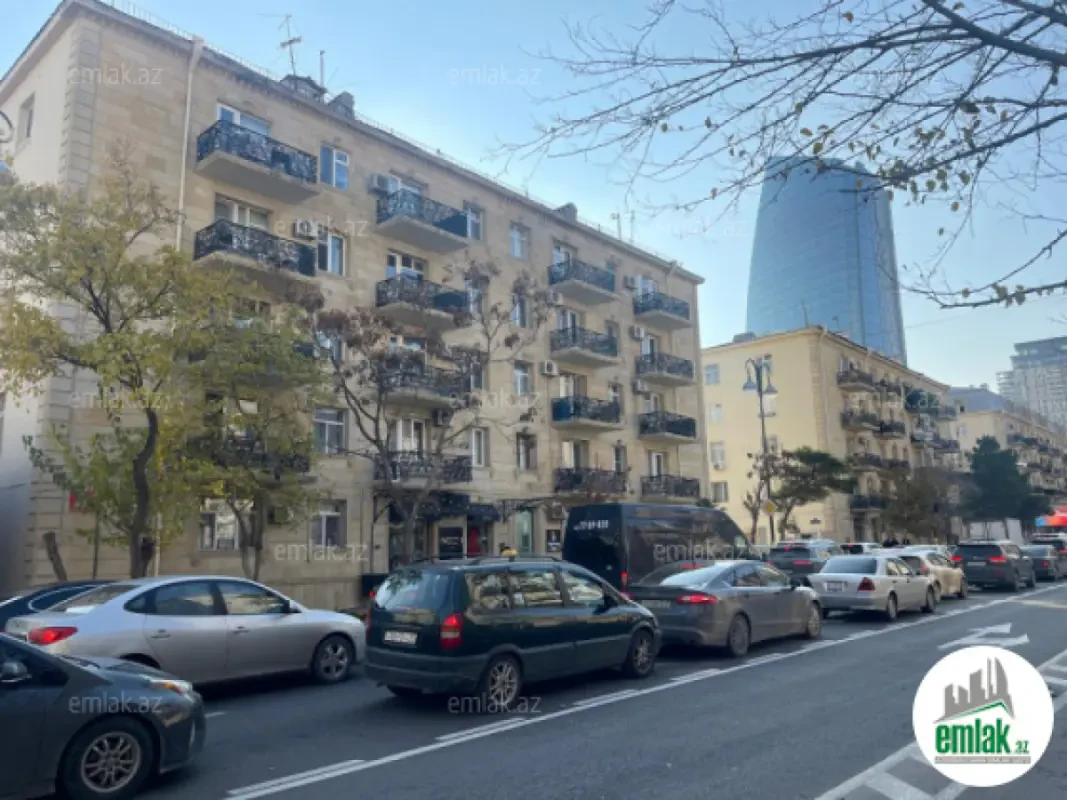 Satılır 1 otaqlı köhnə tikili 40 m²