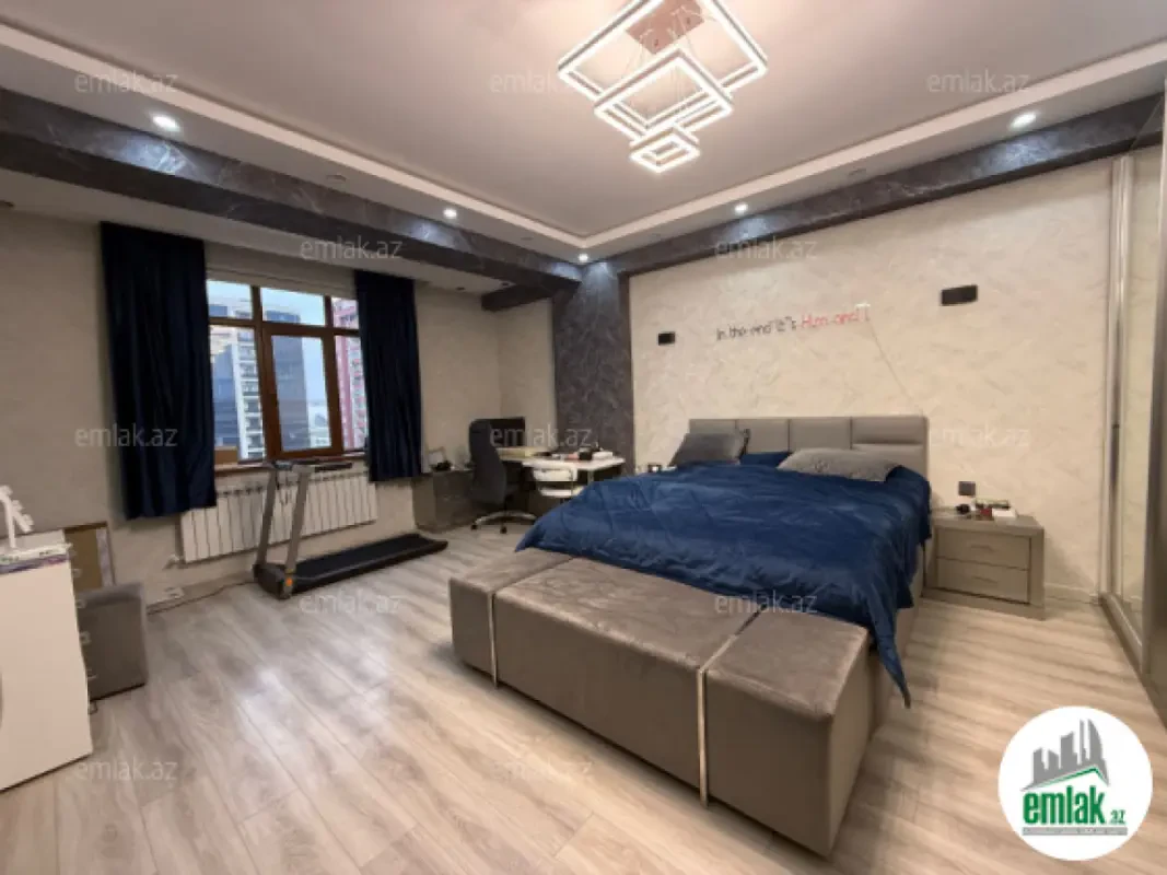 Satılır 3 otaqlı yeni tikili 128 m²