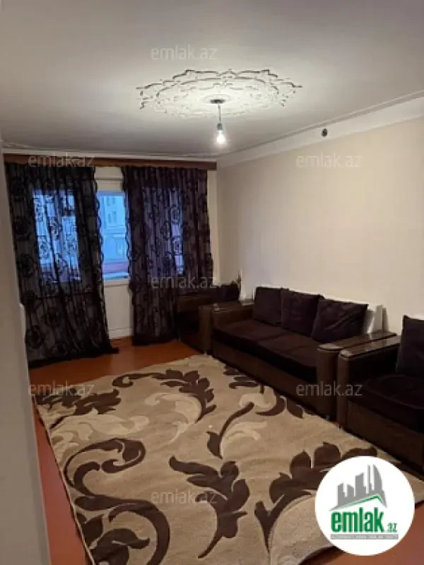 Satılır 2 otaqlı köhnə tikili 45 m²