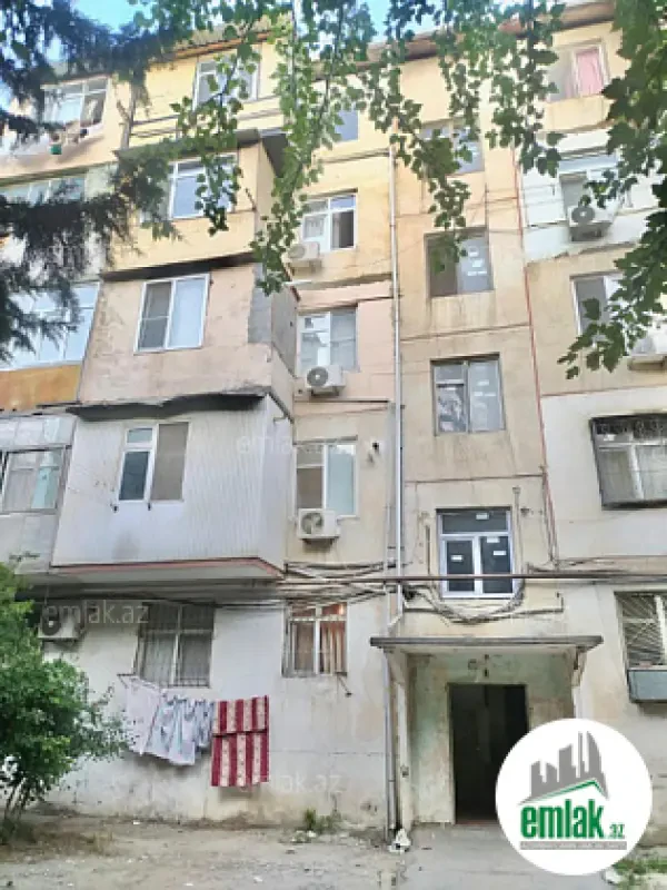 Satılır 2 otaqlı köhnə tikili 55 m²