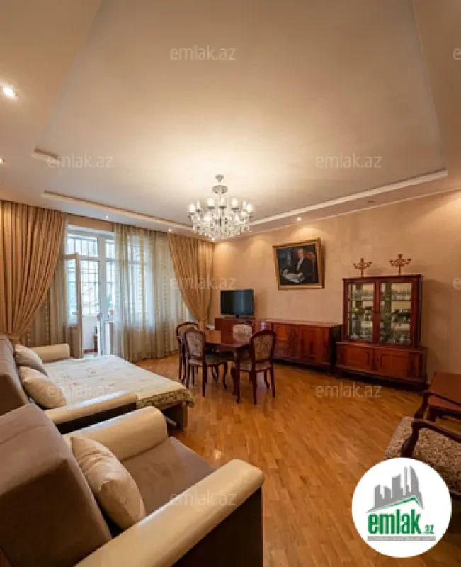 Satılır 2 otaqlı yeni tikili 95 m²