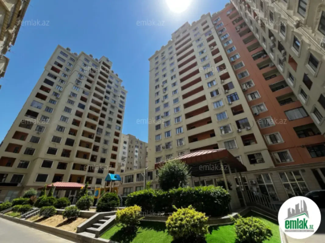 Satılır 4 otaqlı yeni tikili 210 m²