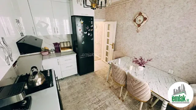 Satılır 2 otaqlı köhnə tikili 53 m² — Bakı 2 otaq 53.00 m²