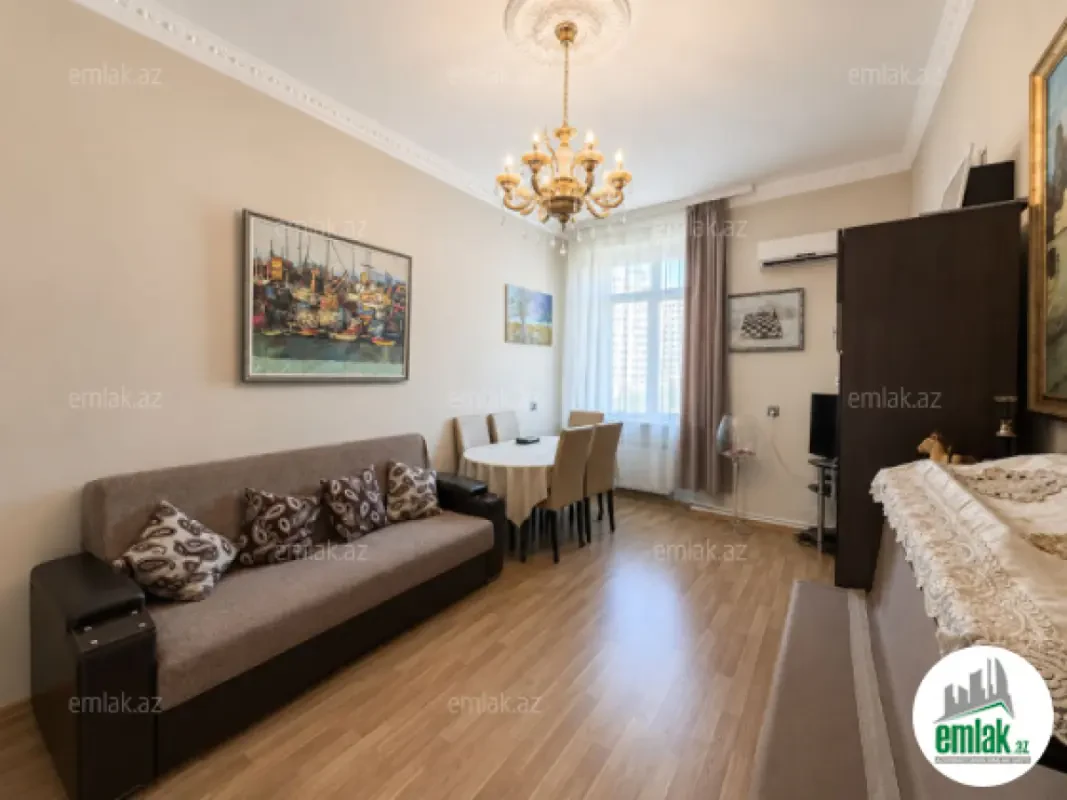 Satılır 3 otaqlı köhnə tikili 89 m²