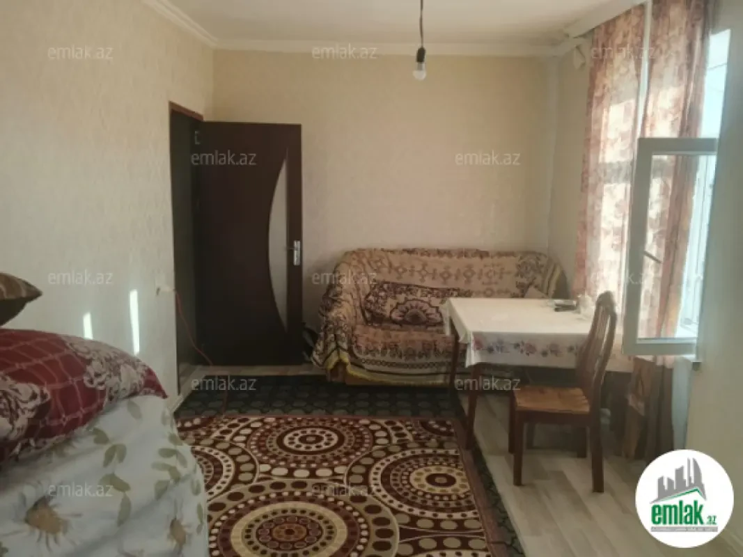 Satılır 1 otaqlı köhnə tikili 43 m²