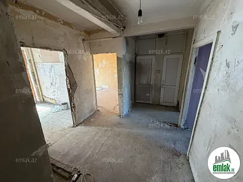 Satılır 3 otaqlı köhnə tikili 75 m² — Bakı 3 otaq 75.00 m²