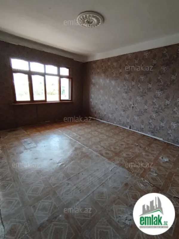 Satılır 3 otaqlı köhnə tikili 70 m²