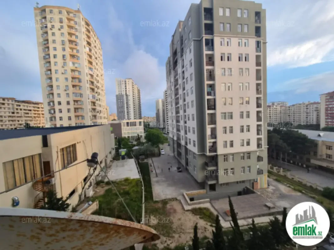 Satılır 3 otaqlı yeni tikili 90 m²