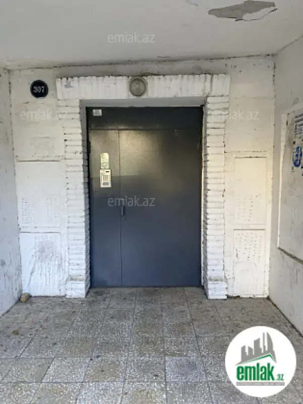 Satılır 4 otaqlı köhnə tikili 70 m²