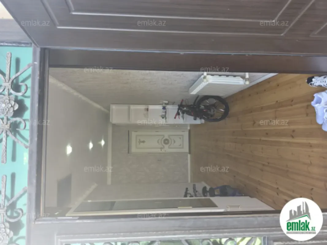 Satılır 4 otaqlı həyət evi 3 m²