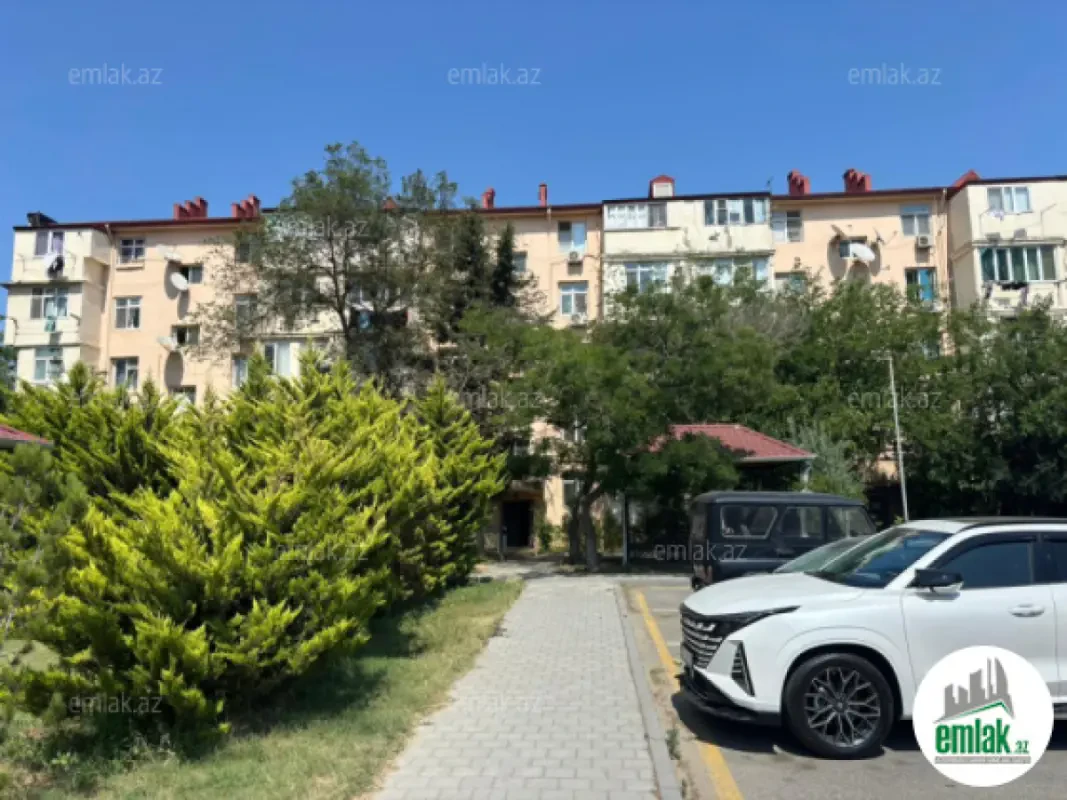 Satılır 2 otaqlı köhnə tikili 55 m²