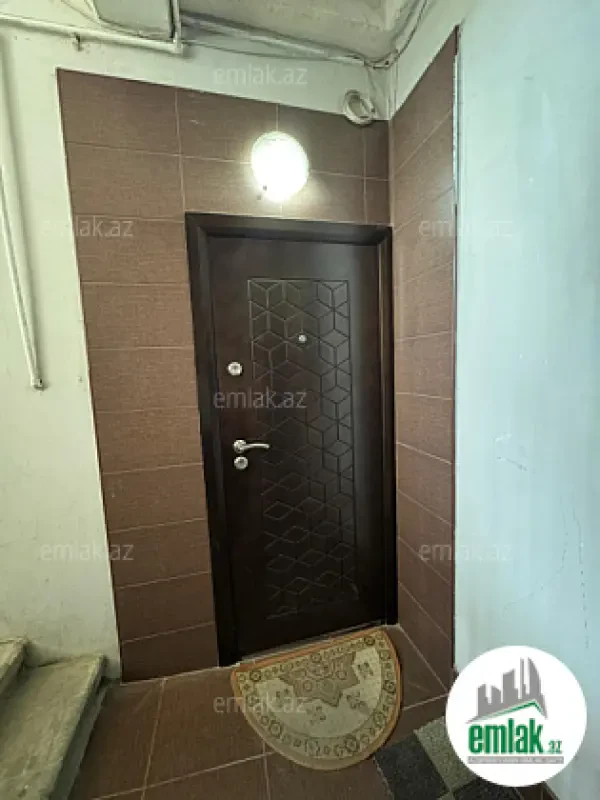 Satılır 3 otaqlı köhnə tikili 92 m²