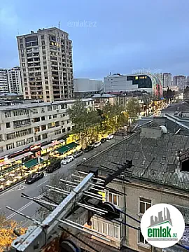Satılır 2 otaqlı köhnə tikili 50 m² — Bakı 2 otaq 50.00 m²
