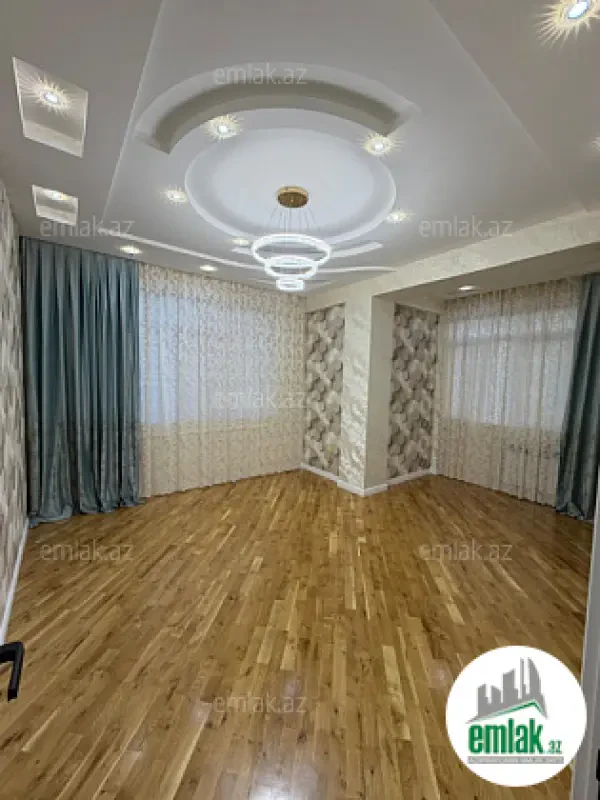 Satılır 4 otaqlı yeni tikili 130 m²