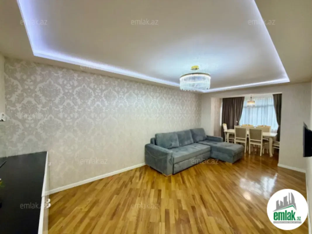 Satılır 3 otaqlı köhnə tikili 80 m²