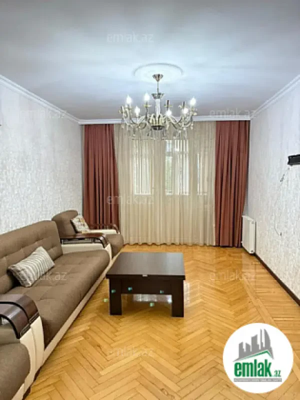 Satılır 3 otaqlı köhnə tikili 72 m²
