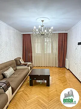 Satılır 3 otaqlı köhnə tikili 72 m² — Bakı 3 otaq 72.00 m²
