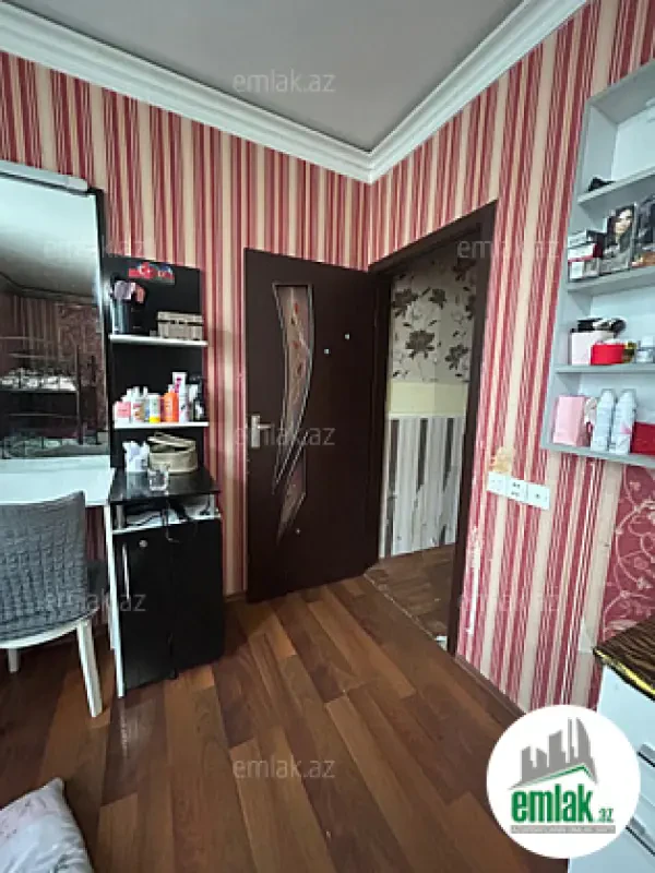 Satılır 2 otaqlı köhnə tikili 54 m²