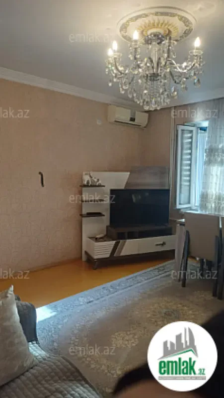 Satılır 3 otaqlı köhnə tikili 85 m²