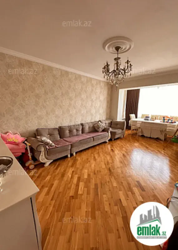 Satılır 3 otaqlı köhnə tikili 85 m²