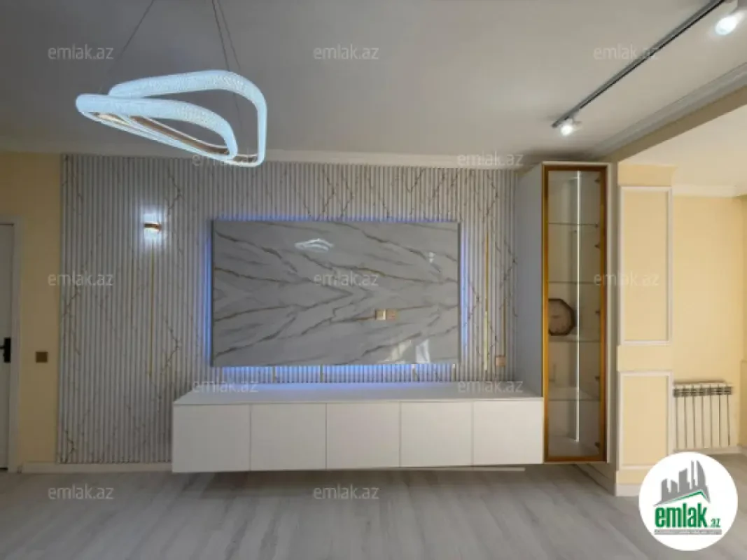 Satılır 3 otaqlı köhnə tikili 90 m²