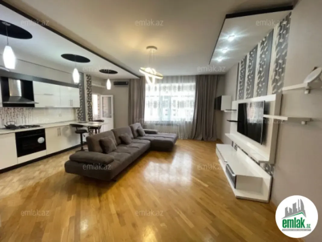 Satılır 4 otaqlı yeni tikili 130 m²