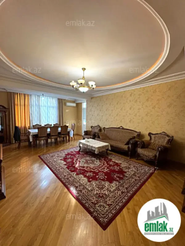 Satılır 4 otaqlı yeni tikili 185 m²