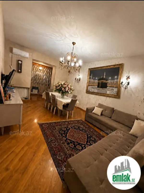 Satılır 3 otaqlı köhnə tikili 85 m²