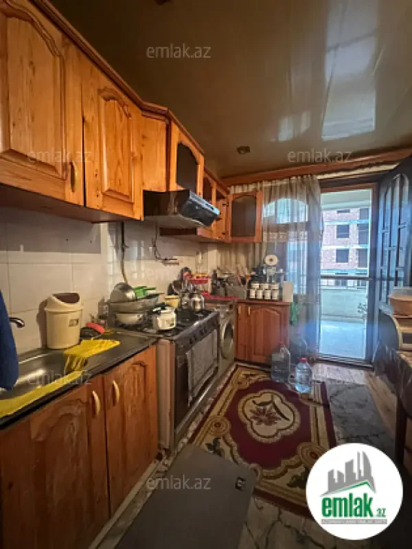 Satılır 5 otaqlı köhnə tikili 115 m²
