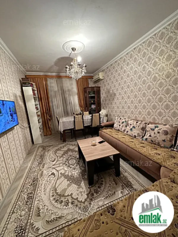 Satılır 2 otaqlı köhnə tikili 64 m²