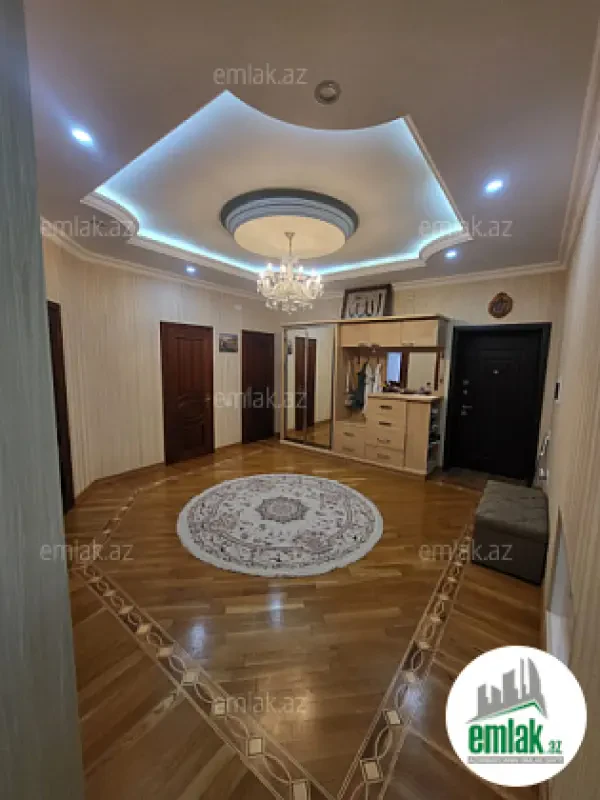 Satılır 4 otaqlı yeni tikili 110 m²