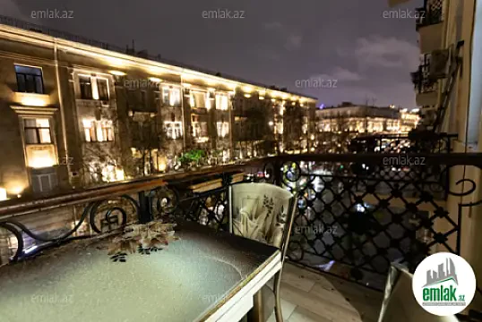 Satılır 3 otaqlı köhnə tikili 80 m² — Bakı 3 otaq 80.00 m²