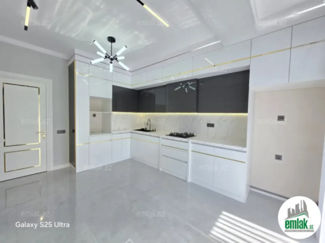 Satılır 4 otaqlı yeni tikili 185 m²