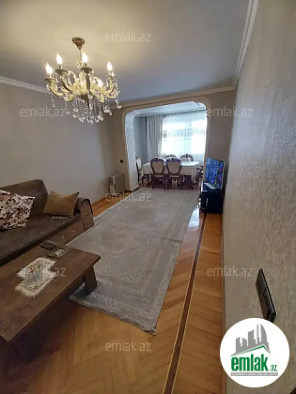 Satılır 3 otaqlı köhnə tikili 75 m²