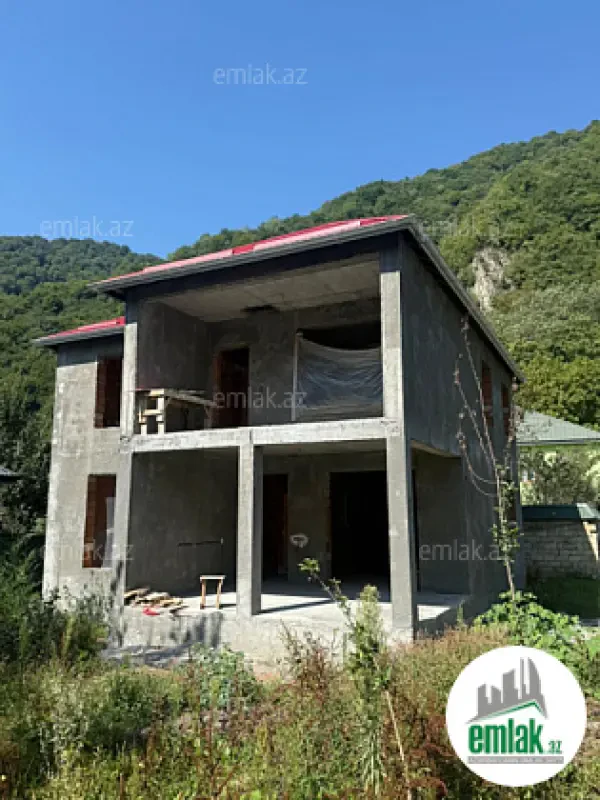 Satılır 6 otaqlı həyət evi 150 m²