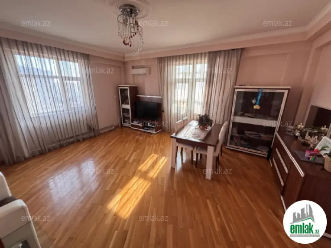 Satılır 3 otaqlı yeni tikili 124 m²