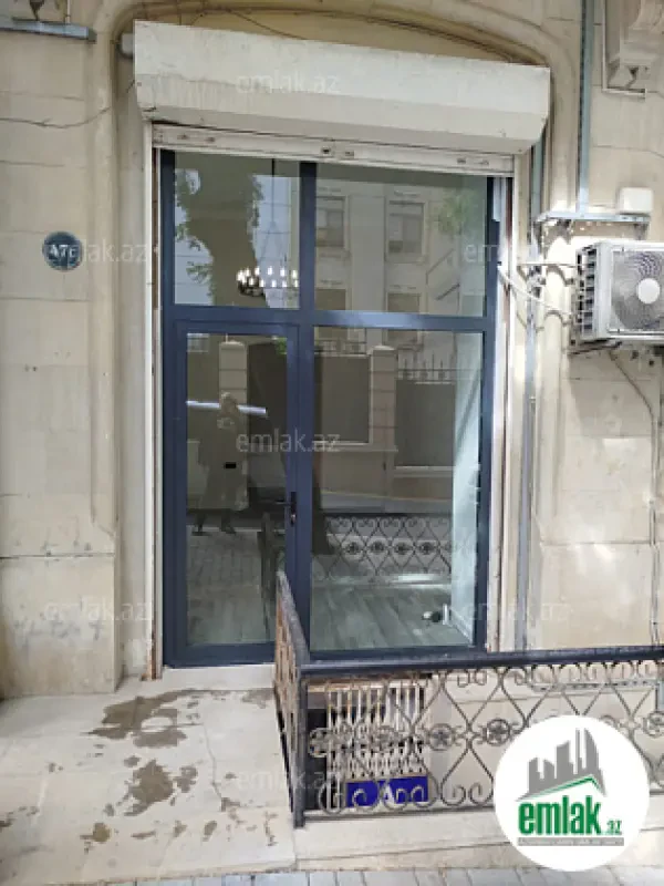 Satılır 3 otaqlı yeni tikili 173.1 m²