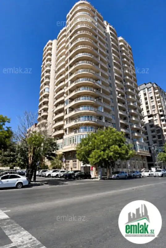 Satılır 3 otaqlı yeni tikili 145.3 m²