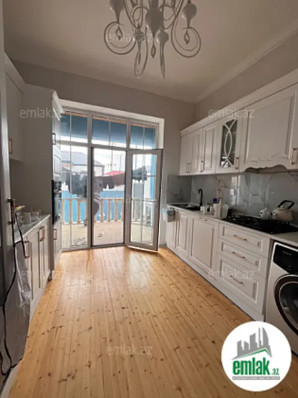 Satılır 3 otaqlı həyət evi 100 m²