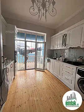 Satılır 3 otaqlı həyət evi 100 m² — Bakı 3 otaq 100.00 m²