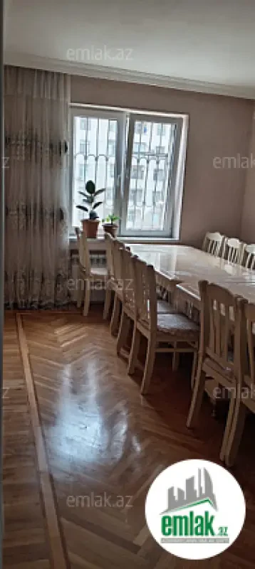 Satılır 3 otaqlı köhnə tikili 80 m²