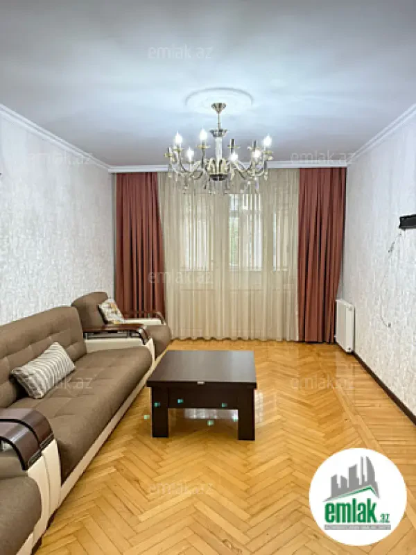Satılır 3 otaqlı köhnə tikili 72 m²