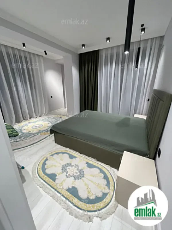 Satılır 3 otaqlı yeni tikili 120 m²