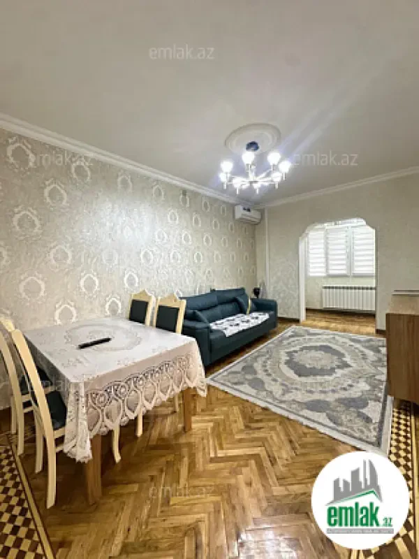 Satılır 3 otaqlı köhnə tikili 90 m²
