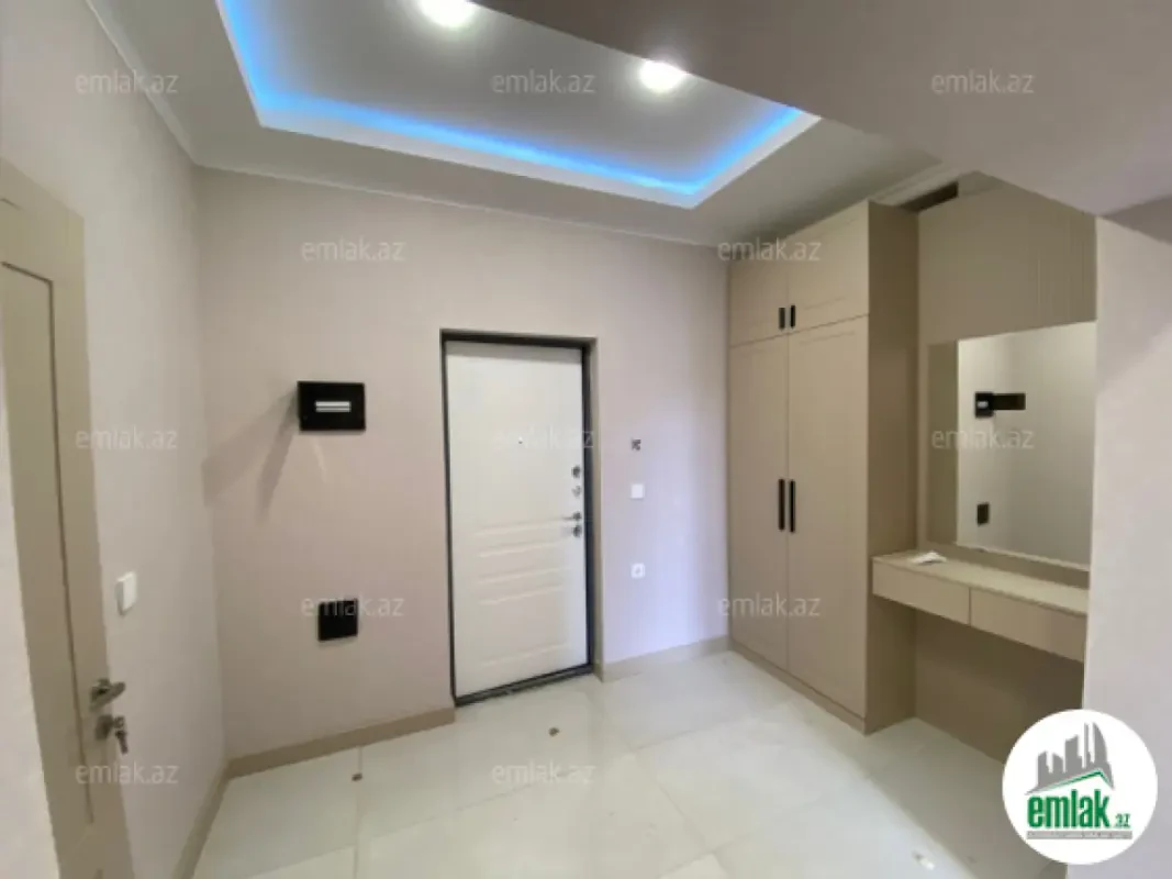 Satılır 2 otaqlı yeni tikili 83 m²