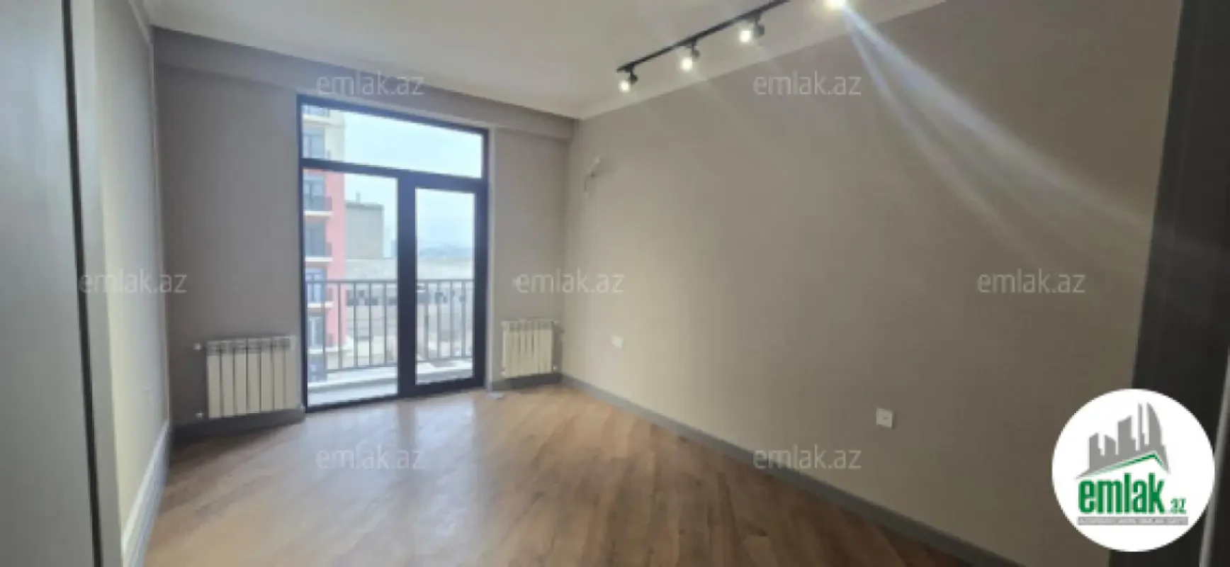 Satılır 2 otaqlı yeni tikili 83 m²