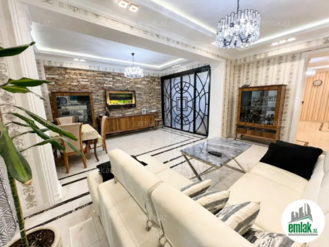 Satılır 3 otaqlı yeni tikili 125 m²